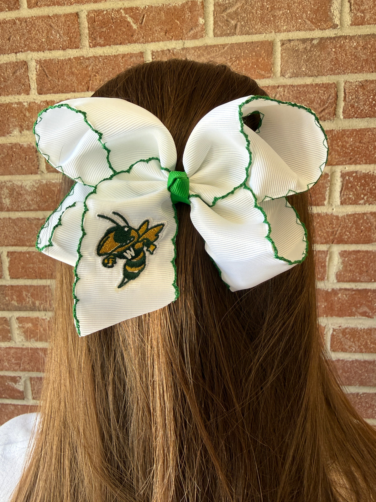 5.5" Embroidered hornet bow with moonstitch